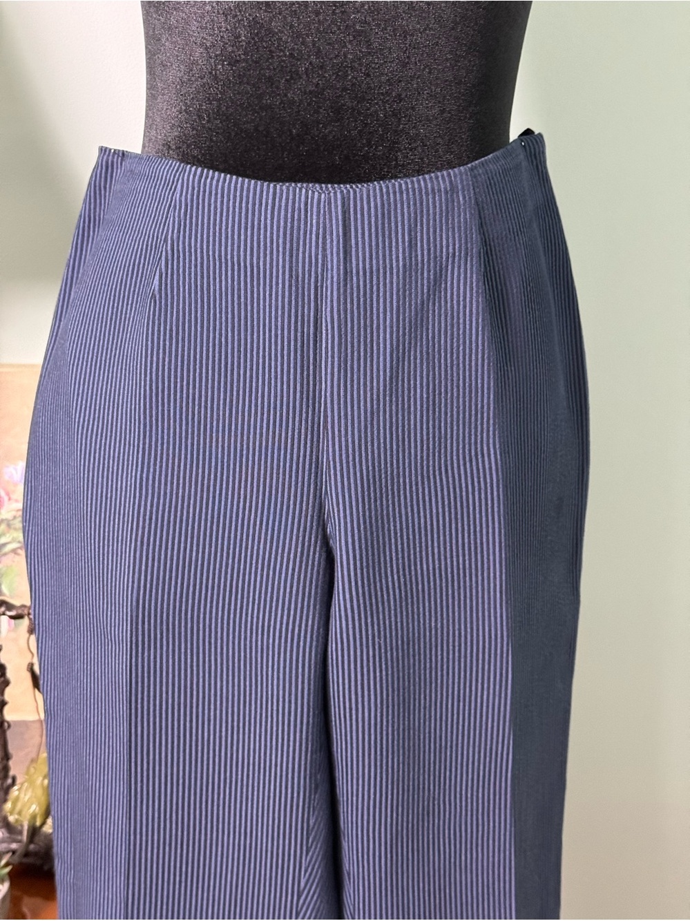 Brooks Brothers Navy Pinstripe Dress Pants With Side Zip Imported Fabric Size 2 - Picture 2 of 12